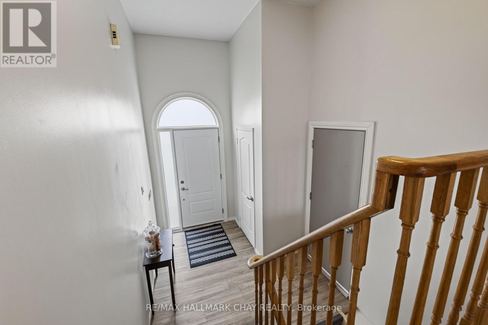 12 Mansonic Way, Essa, Ontario  L3W 0J7 - Photo 2 - N13816036