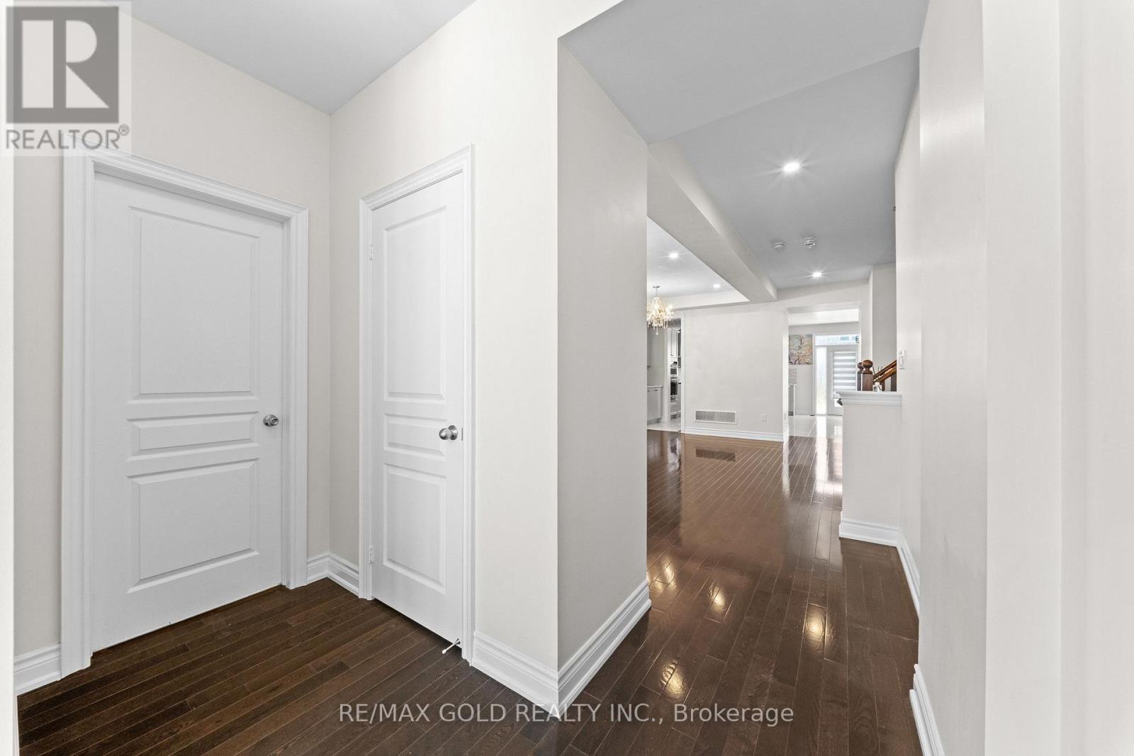600 Mactier Drive, Vaughan (Kleinburg), Ontario  L4H 4T9 - Photo 8 - N13816094