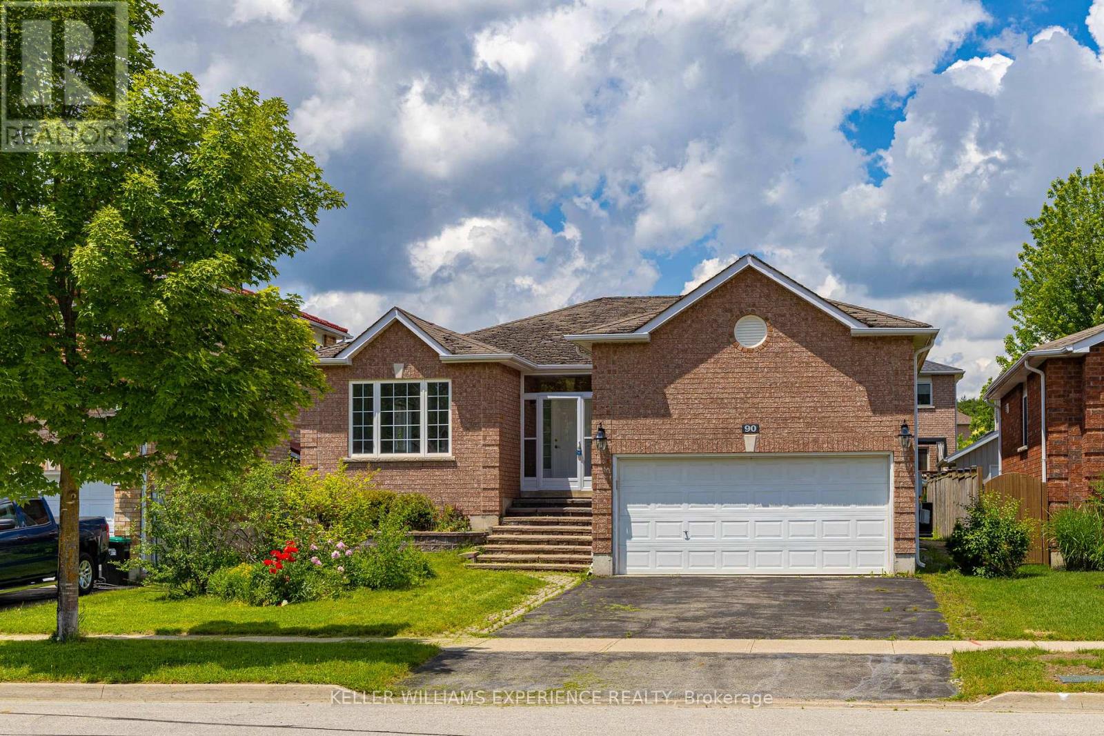 90 Sproule Drive, Barrie (Edgehill Drive), Ontario  L4N 0W6 - Photo 1 - S13815972