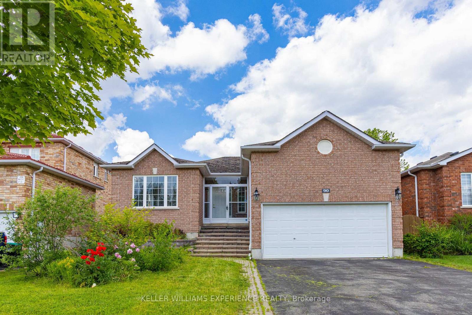 90 Sproule Drive, Barrie (Edgehill Drive), Ontario  L4N 0W6 - Photo 3 - S13815972