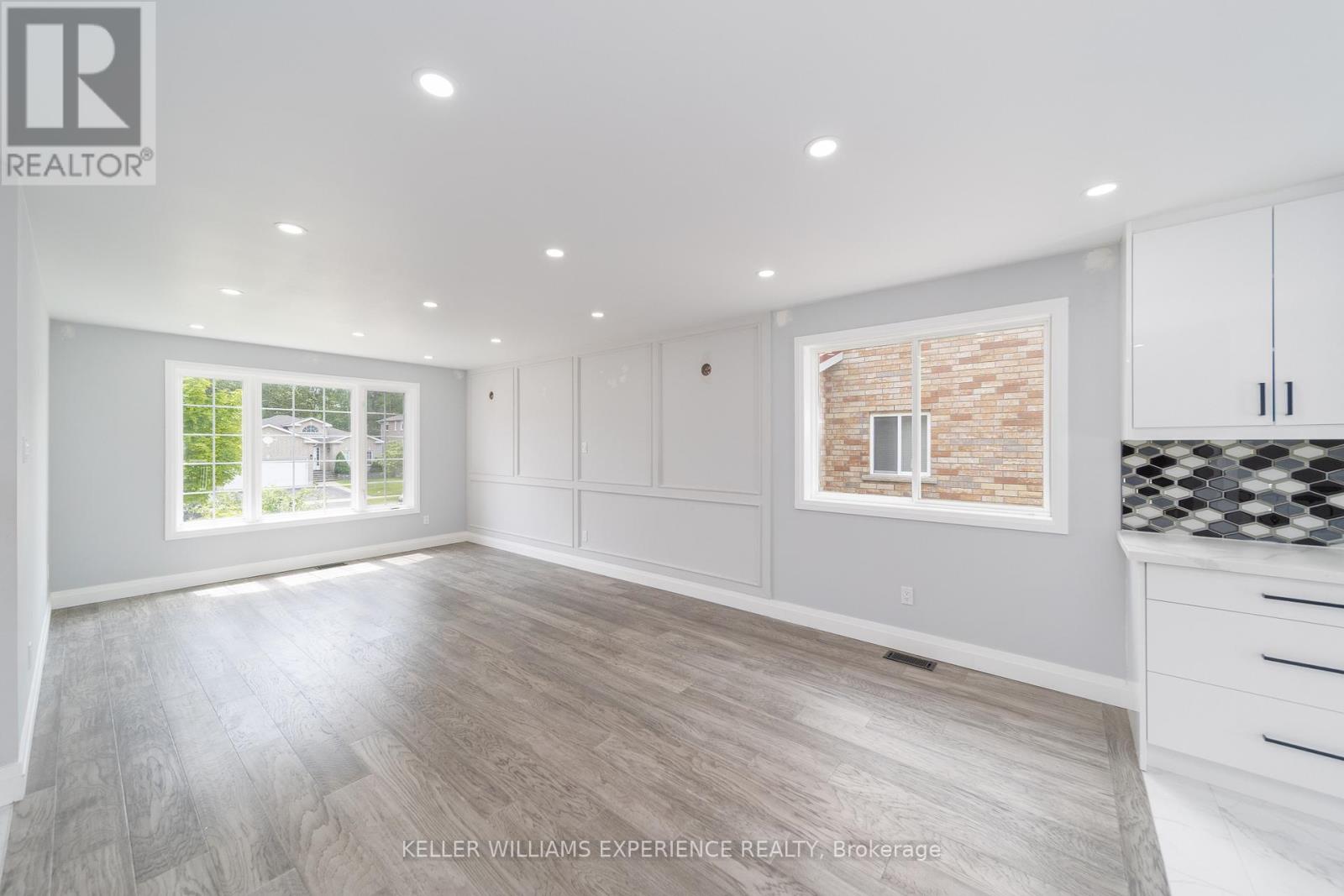 90 Sproule Drive, Barrie (Edgehill Drive), Ontario  L4N 0W6 - Photo 6 - S13815972