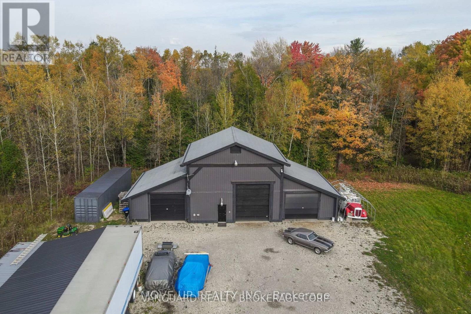 10 Greengage Road, Clearview, Ontario  L0M 1S0 - Photo 2 - S13816054