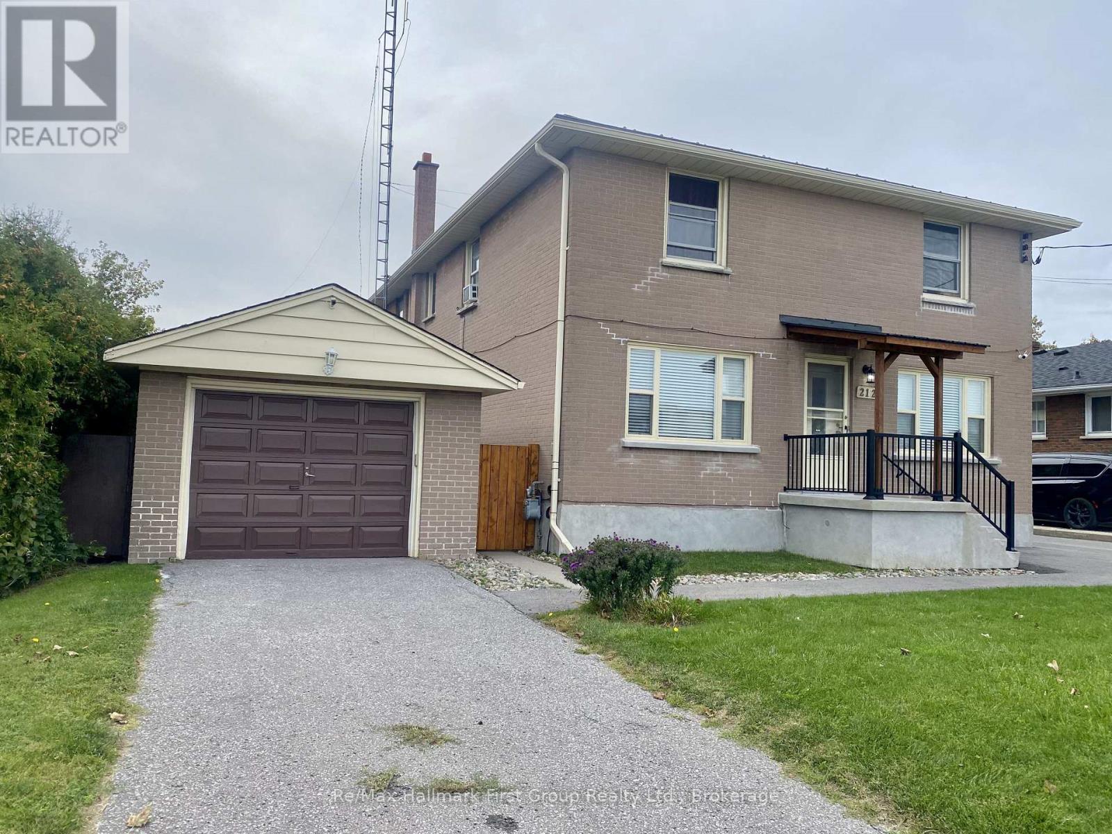 212 Stevenson Road, Oshawa, Ontario  L1J 5M2 - Photo 2 - E13816072