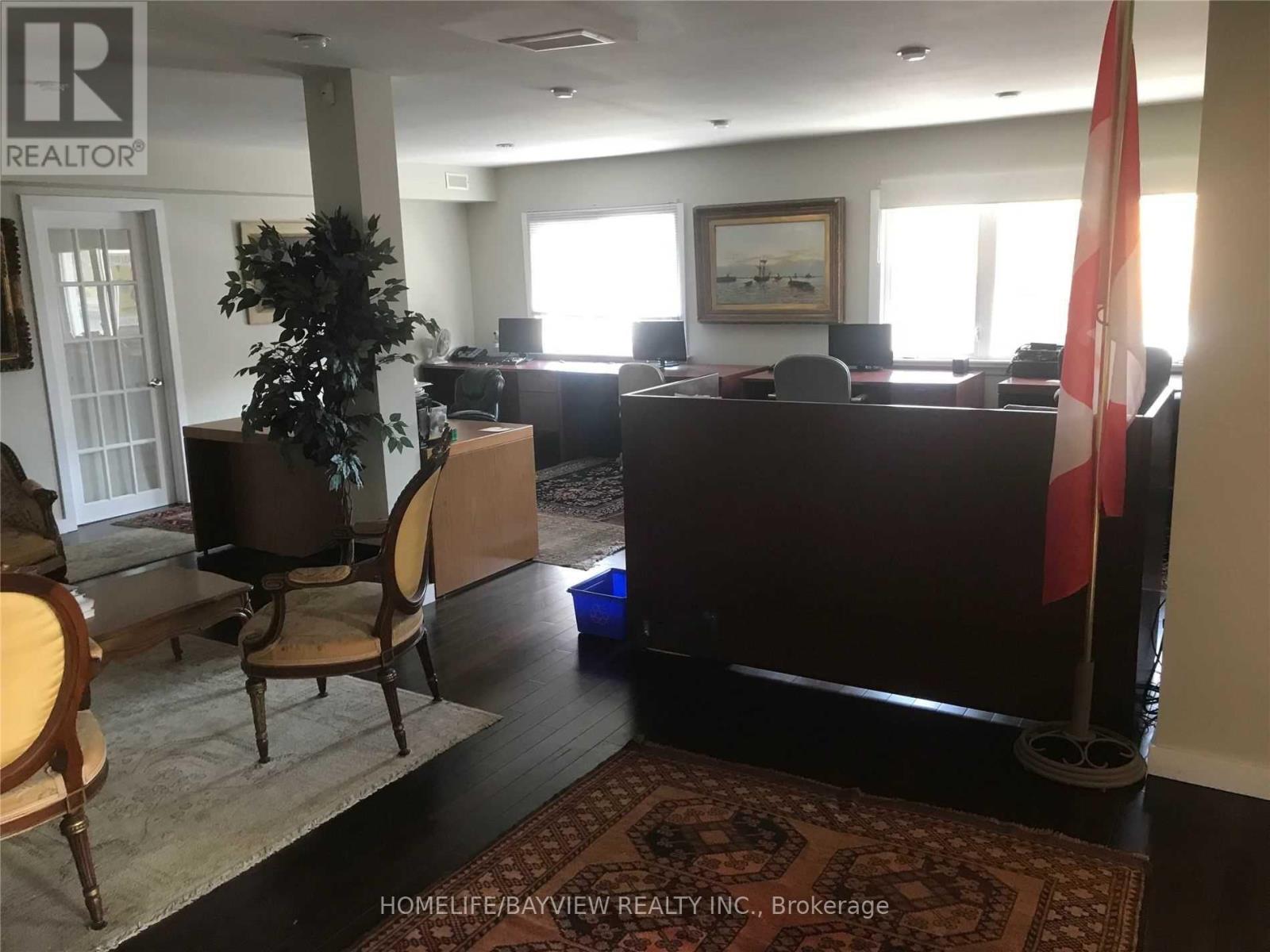2nd Fl - 2393 Lakeshore Road W, Oakville, Ontario  L6L 1H4 - Photo 2 - W13815900