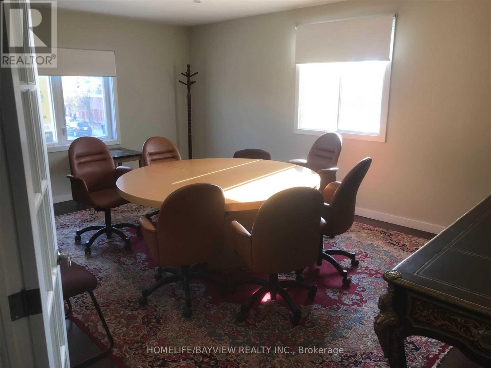 2nd Fl - 2393 Lakeshore Road W, Oakville, Ontario  L6L 1H4 - Photo 5 - W13815900