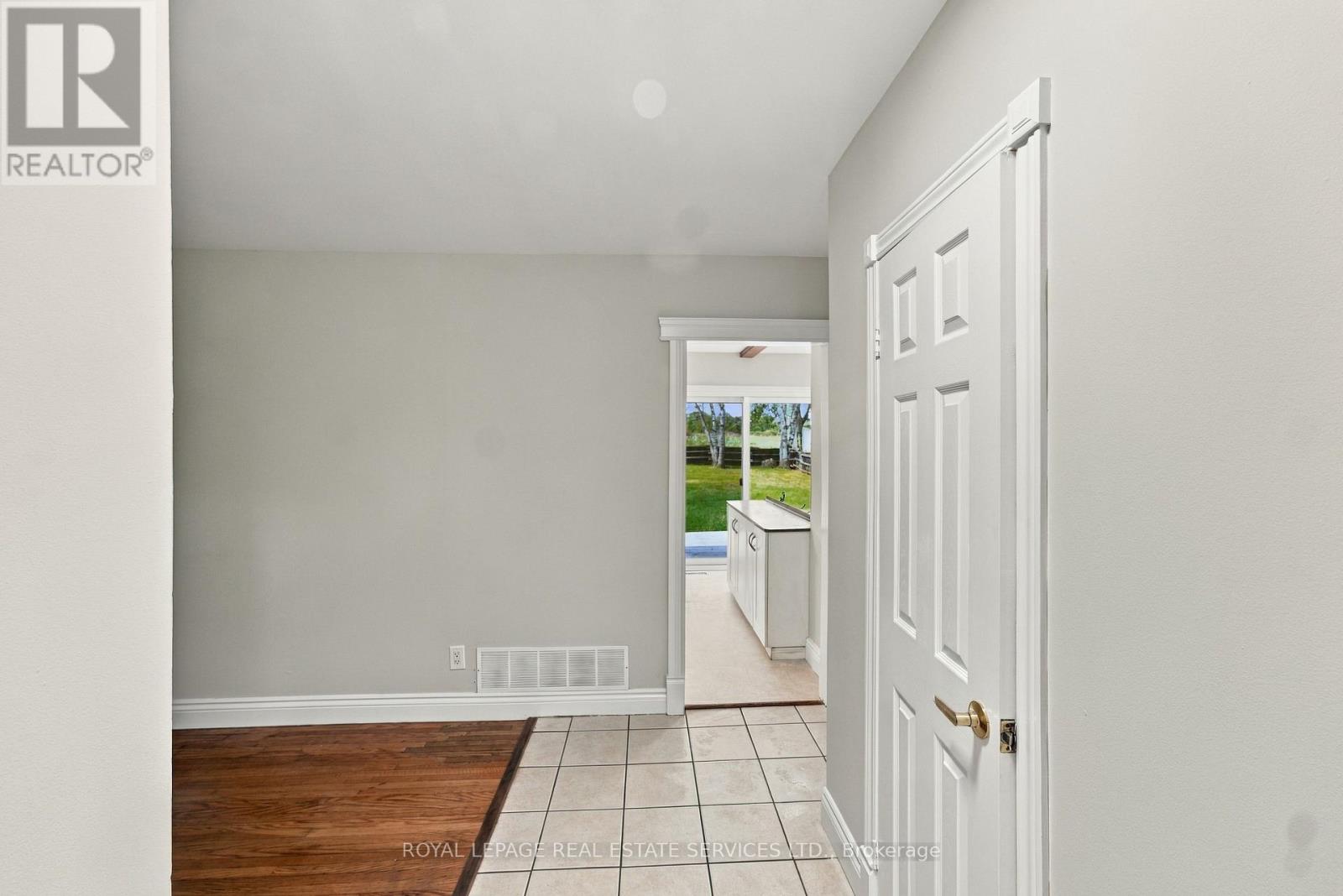 1191 15 Side Road, Milton, Ontario  L9T 2X7 - Photo 5 - W13815926