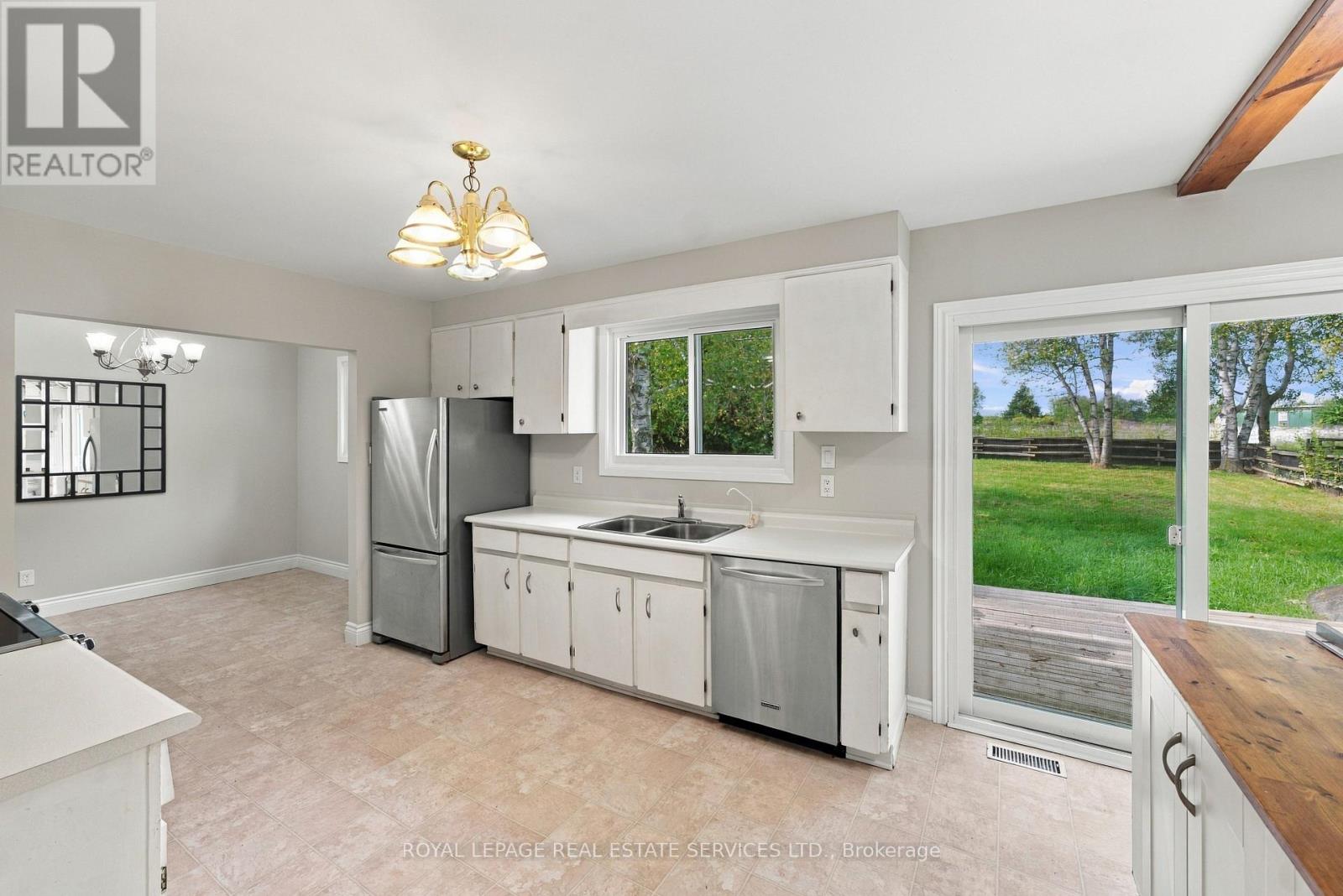 1191 15 Side Road, Milton, Ontario  L9T 2X7 - Photo 9 - W13815926