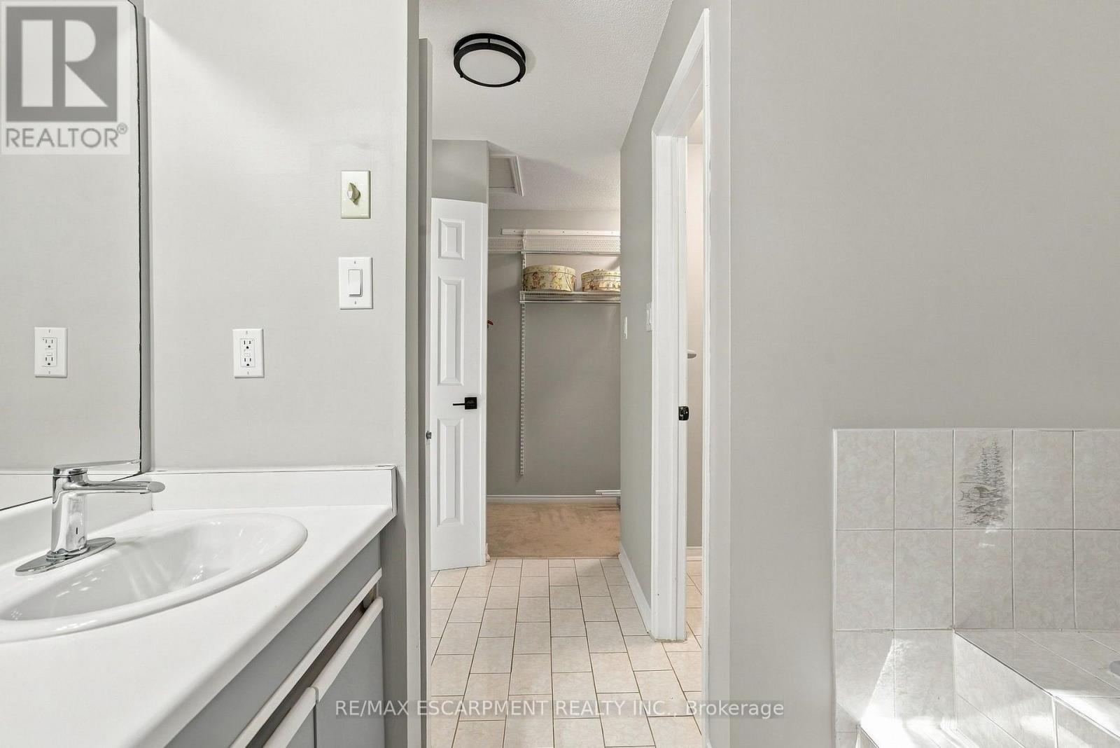 15 - 1724 The Chase, Mississauga, Ontario  L5M 4P2 - Photo 33 - W13815946