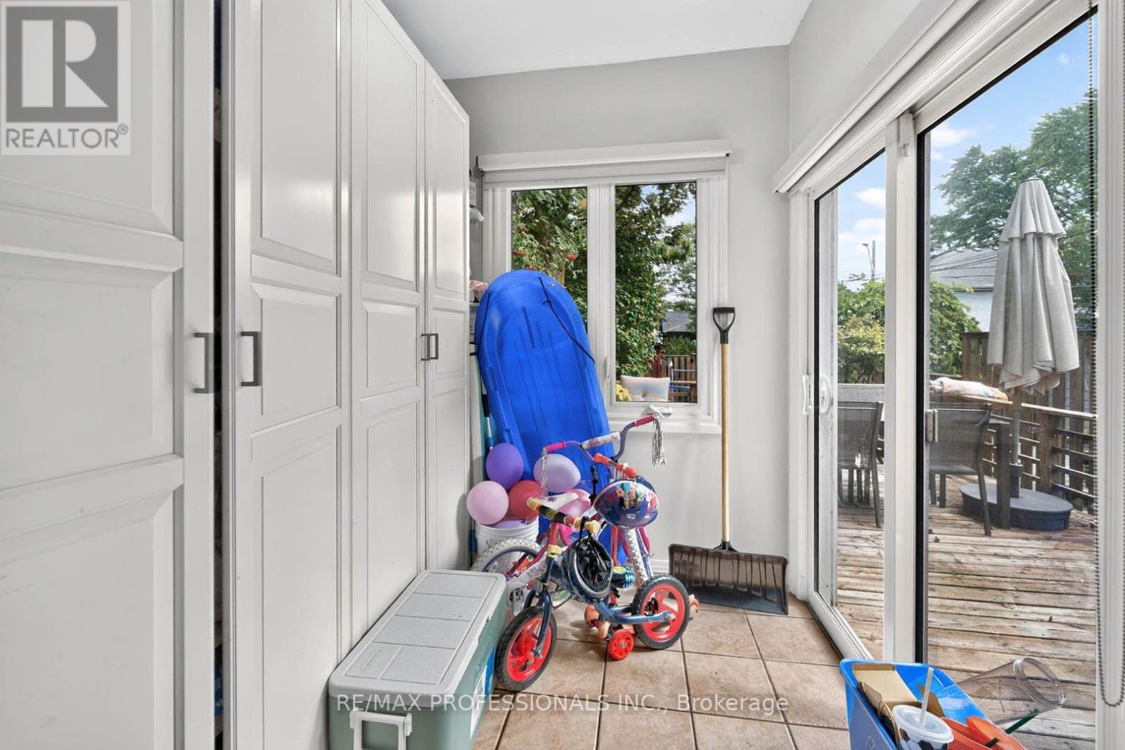 17 Fifth Street, Toronto, Ontario  M8V 2Z1 - Photo 14 - W13815968