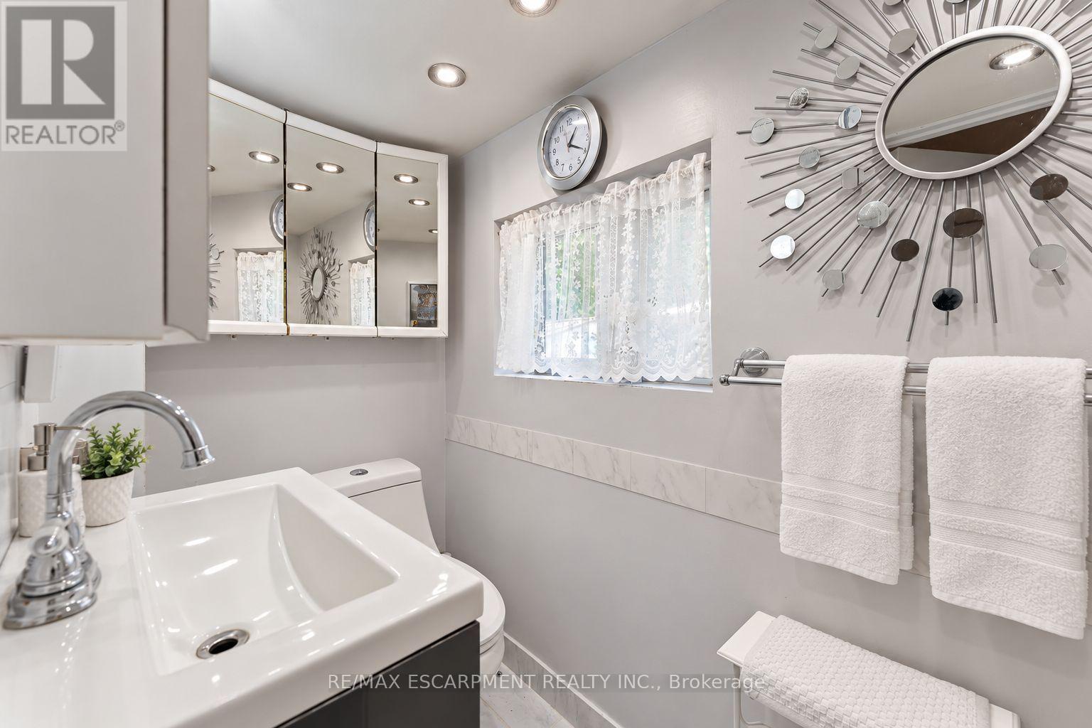 253 Eaglewood Boulevard, Mississauga, Ontario  L5G 1V9 - Photo 16 - W13815970