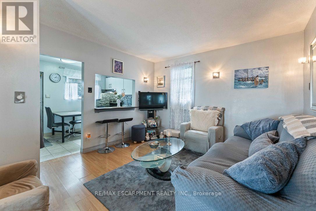 253 Eaglewood Boulevard, Mississauga, Ontario  L5G 1V9 - Photo 9 - W13815970