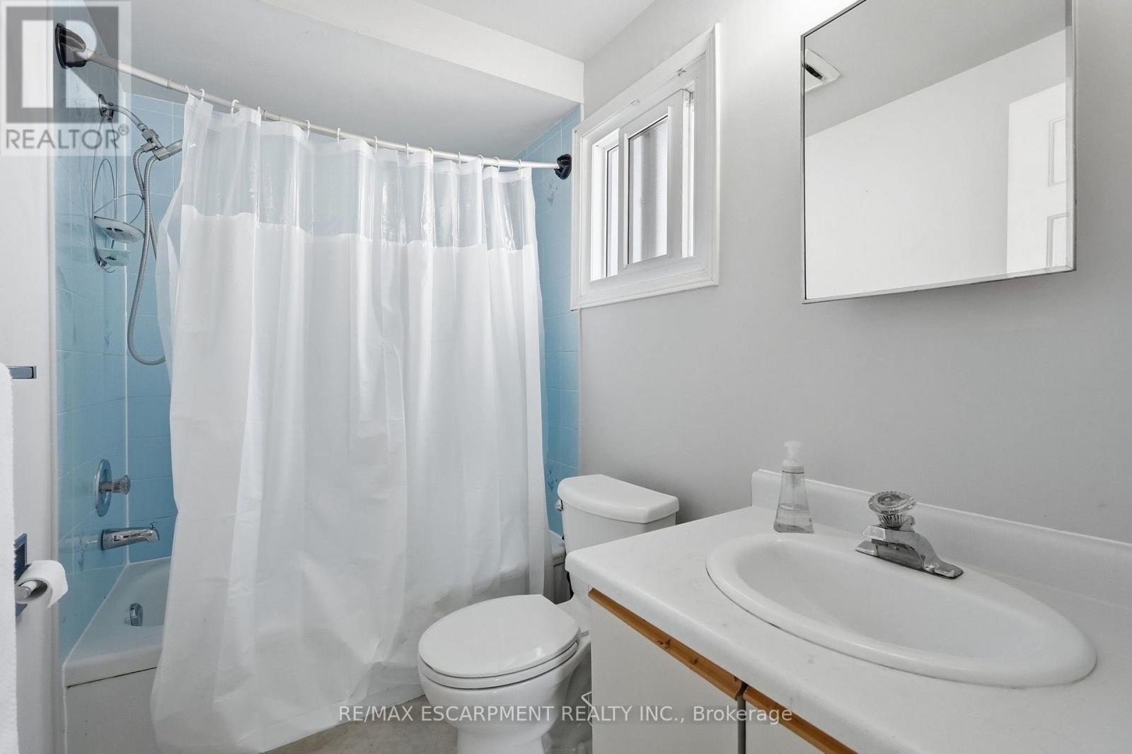 3193 Maderna Road, Burlington, Ontario  L7M 2W3 - Photo 24 - W13816042