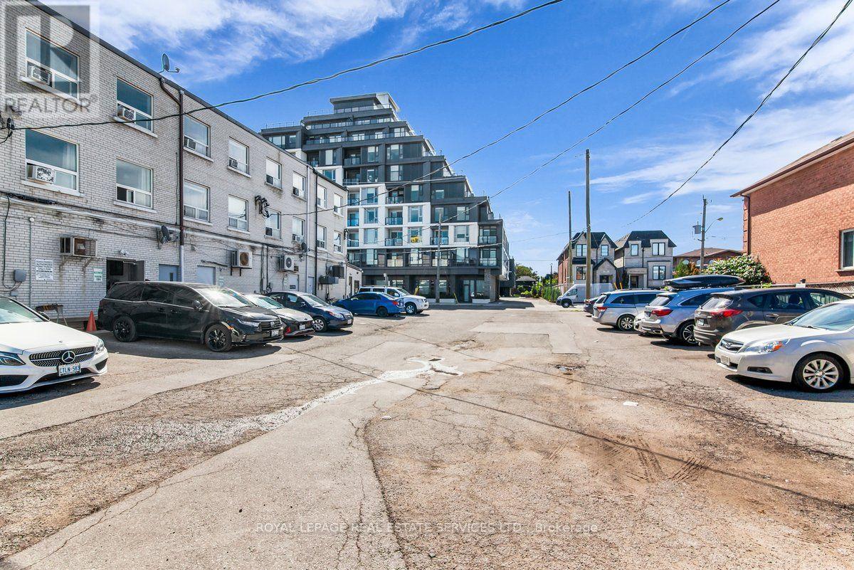 604 Marlee Avenue, Toronto, Ontario  M6B 3J5 - Photo 15 - W13816050