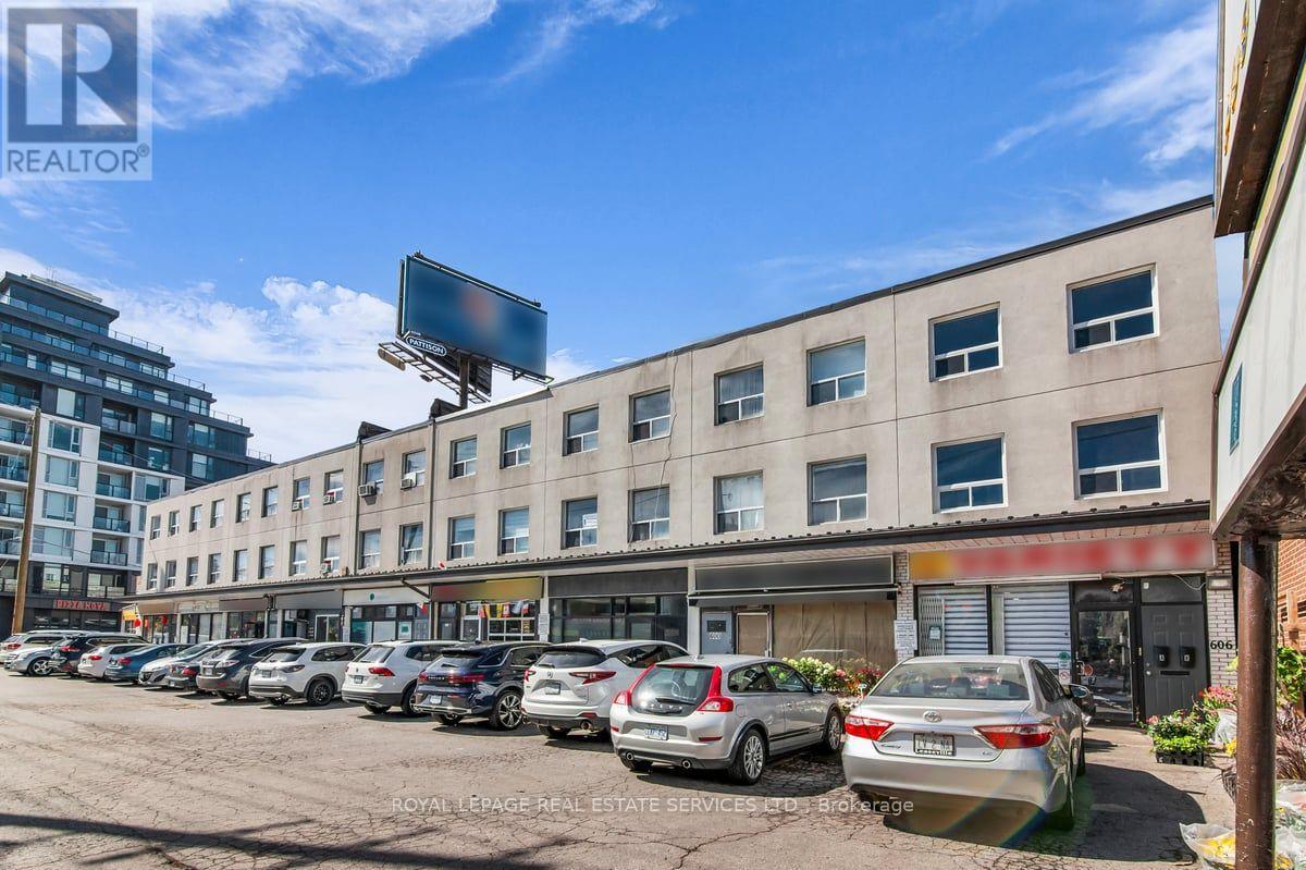 604 Marlee Avenue, Toronto, Ontario  M6B 3J5 - Photo 3 - W13816050