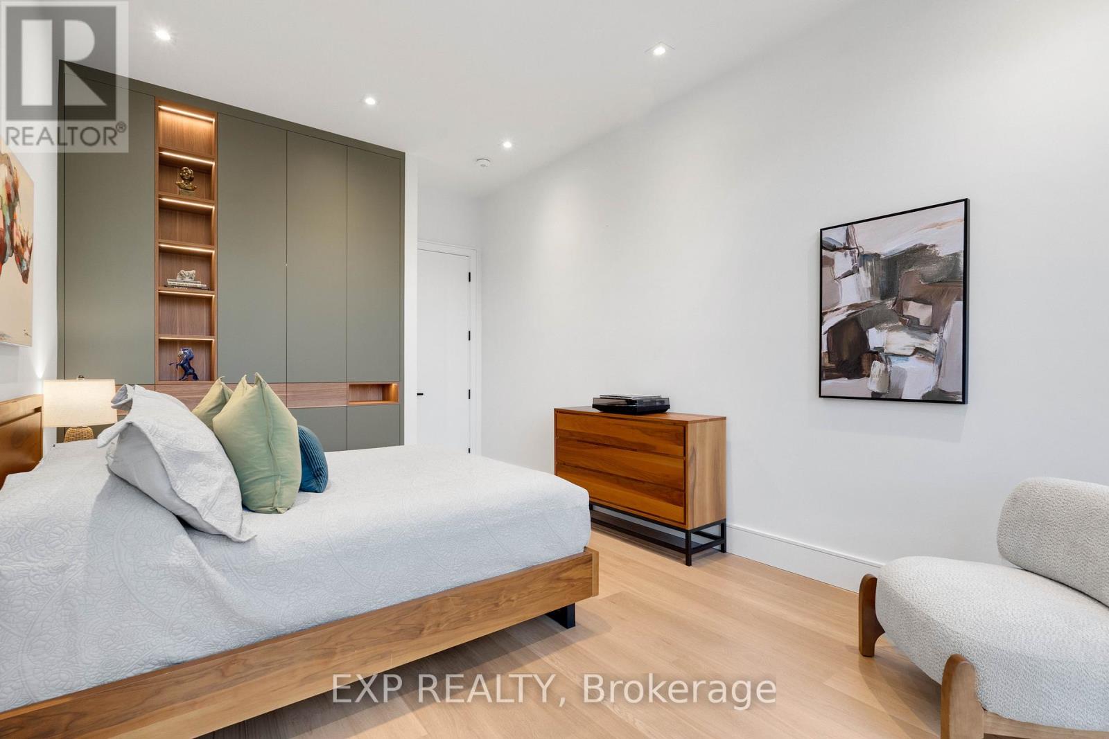 65 Edgecroft Road, Toronto, Ontario  M8Z 2C1 - Photo 29 - W13816068