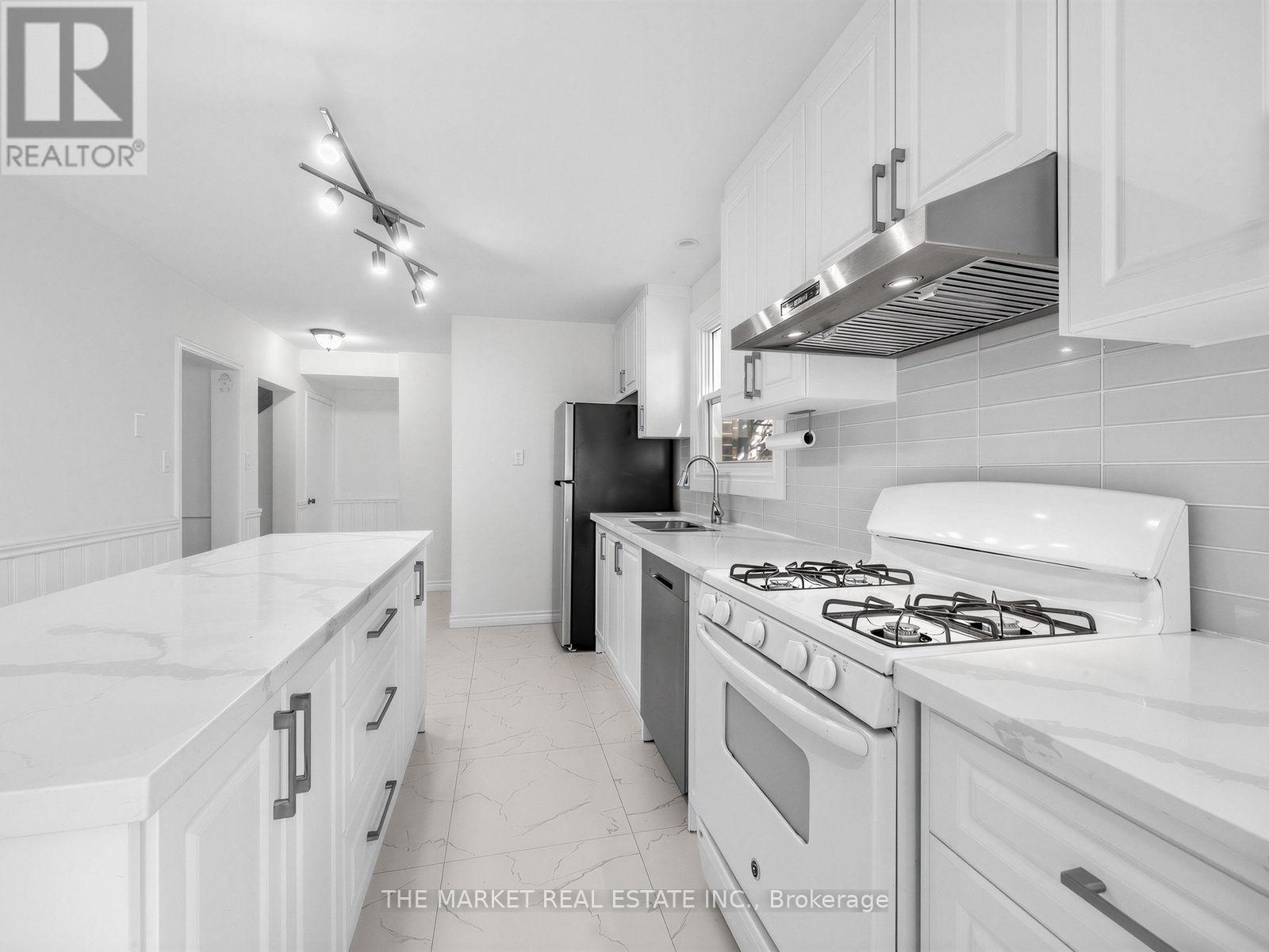 1572 Atrium Court, Mississauga, Ontario  L5H 2B8 - Photo 12 - W13816084