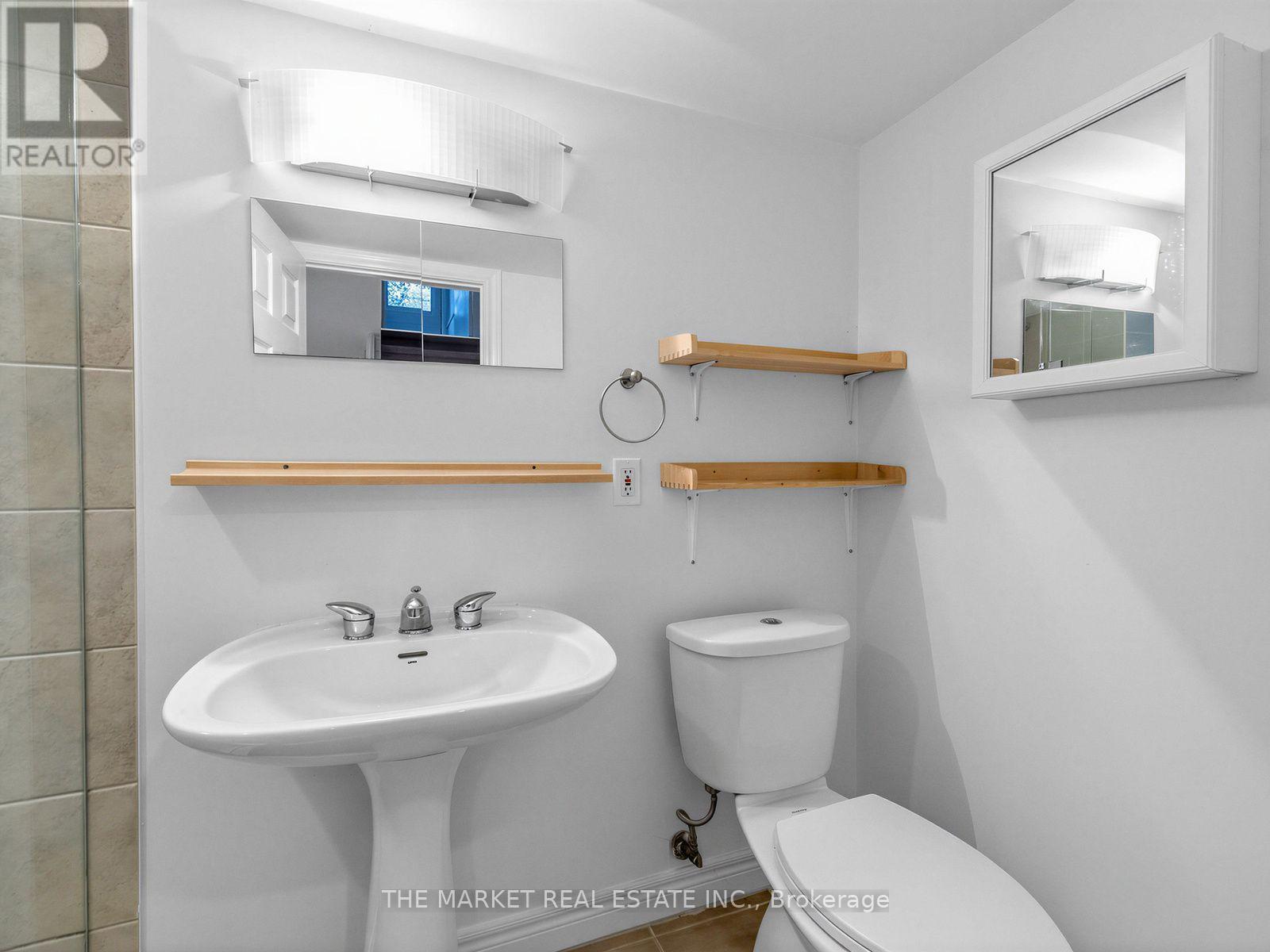 1572 Atrium Court, Mississauga, Ontario  L5H 2B8 - Photo 28 - W13816084