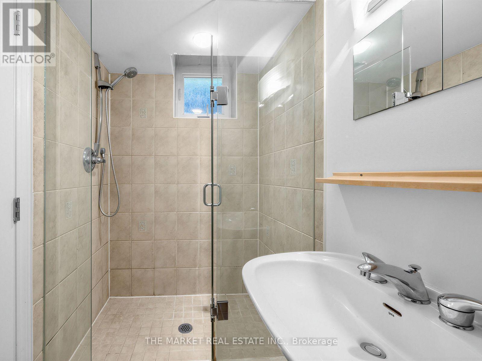 1572 Atrium Court, Mississauga, Ontario  L5H 2B8 - Photo 29 - W13816084