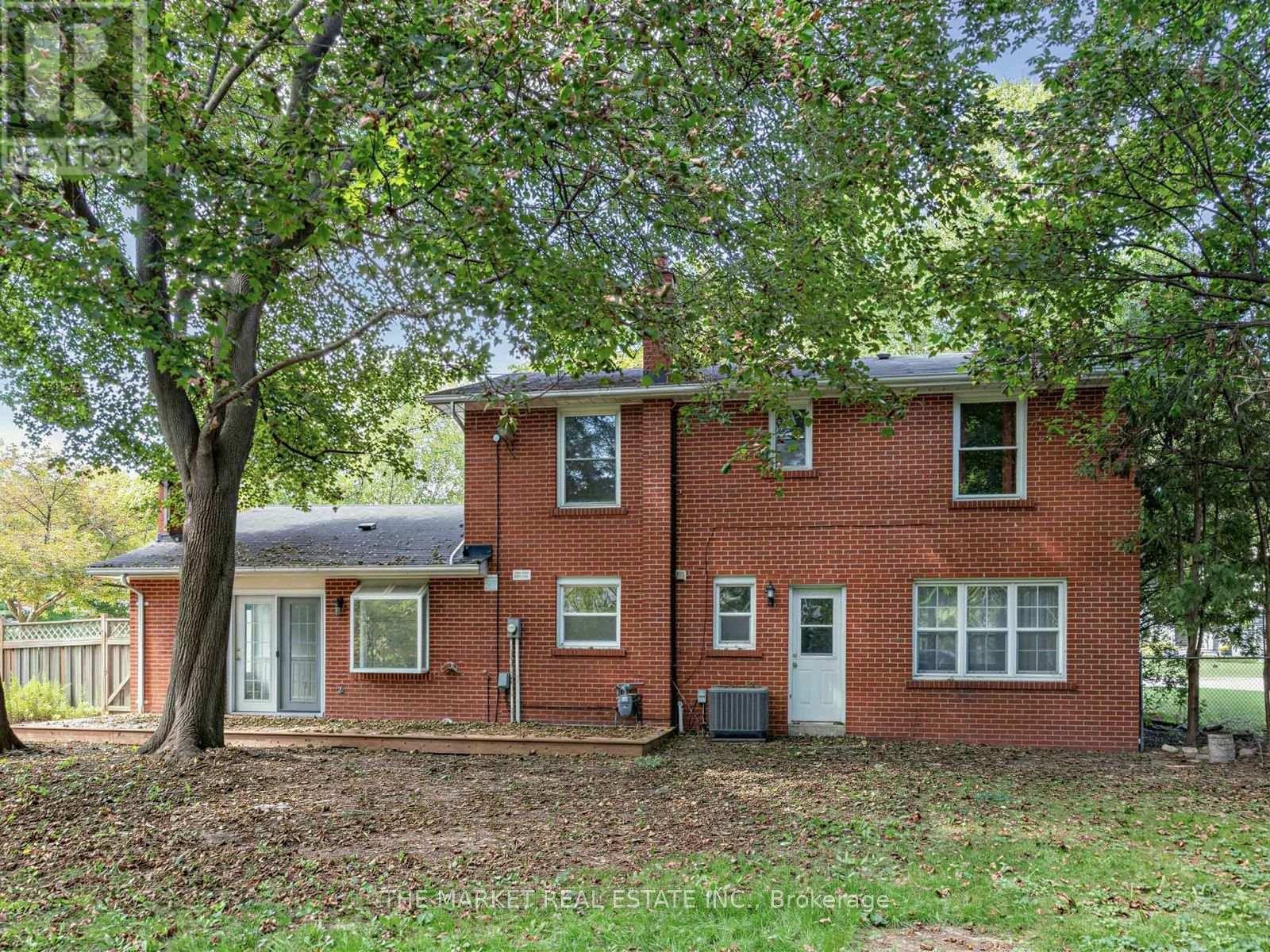 1572 Atrium Court, Mississauga, Ontario  L5H 2B8 - Photo 34 - W13816084