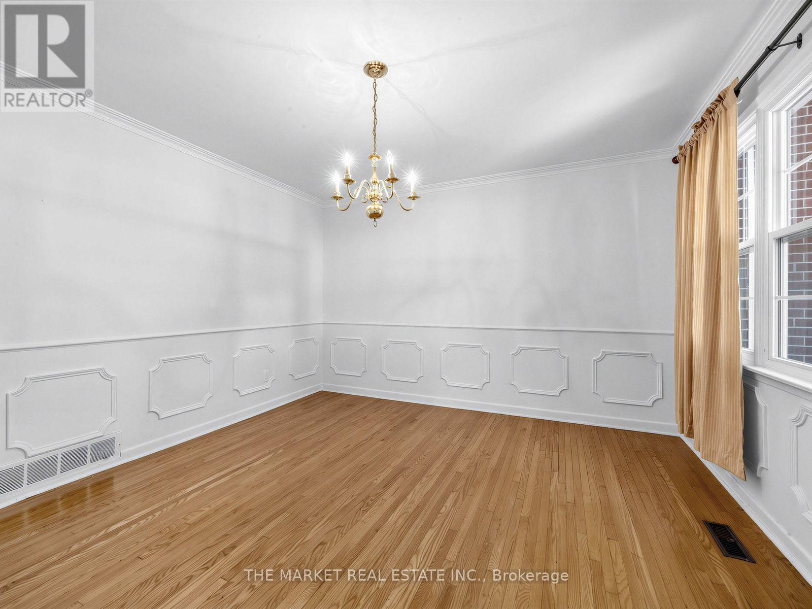 1572 Atrium Court, Mississauga, Ontario  L5H 2B8 - Photo 8 - W13816084
