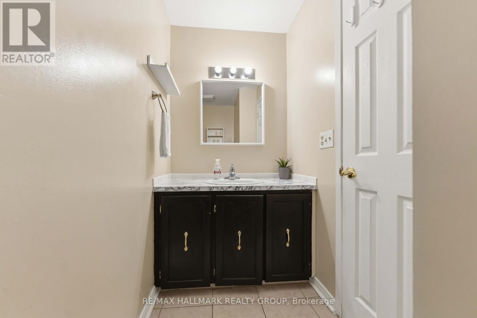 7009 Bilberry Drive, Ottawa, Ontario  K1C 2C2 - Photo 10 - X13678004