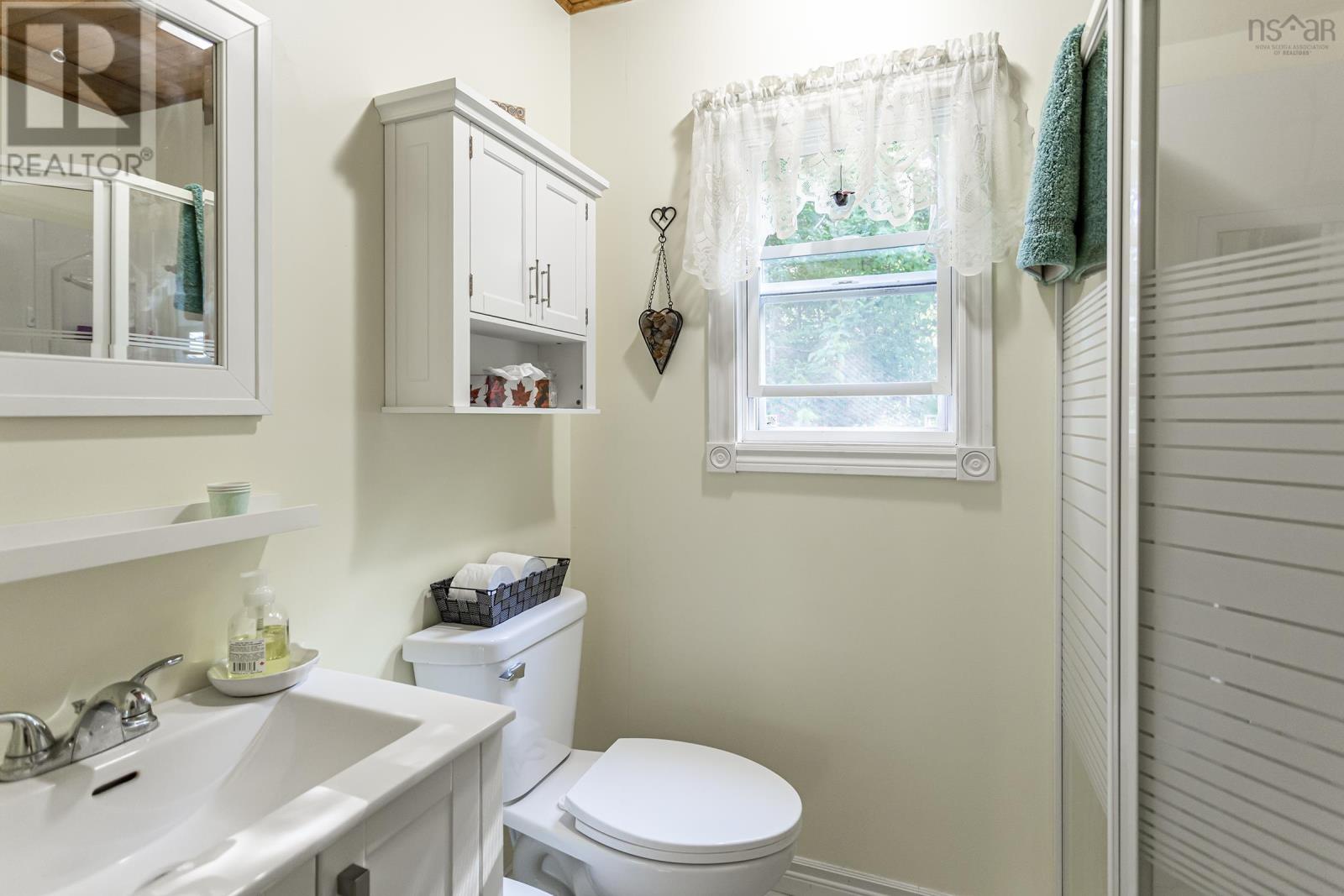 485 Forrest Drive photo 24