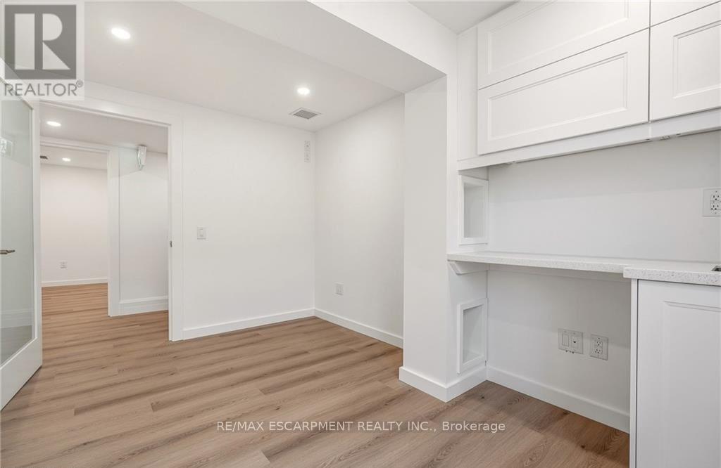 Room 1 - 326 Wilson Street E, Hamilton, Ontario  L9G 2C2 - Photo 27 - X13815902