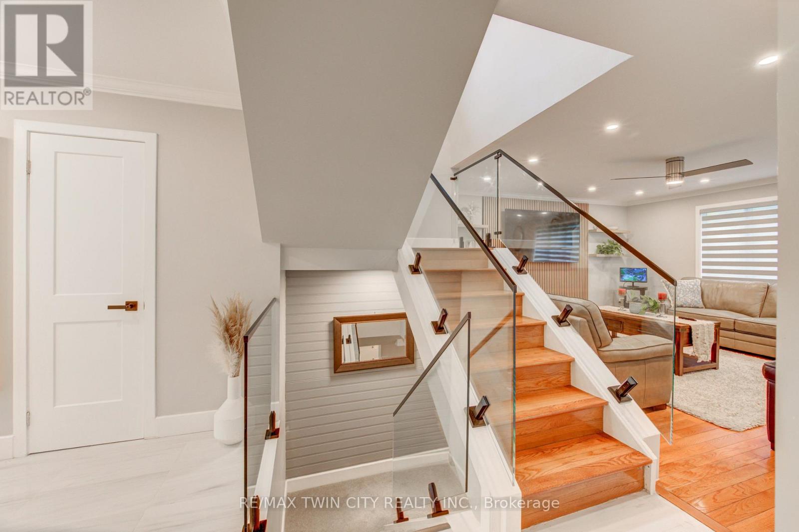 31 Tynemouth Drive, London East, Ontario  N5V 4V3 - Photo 8 - X13815954