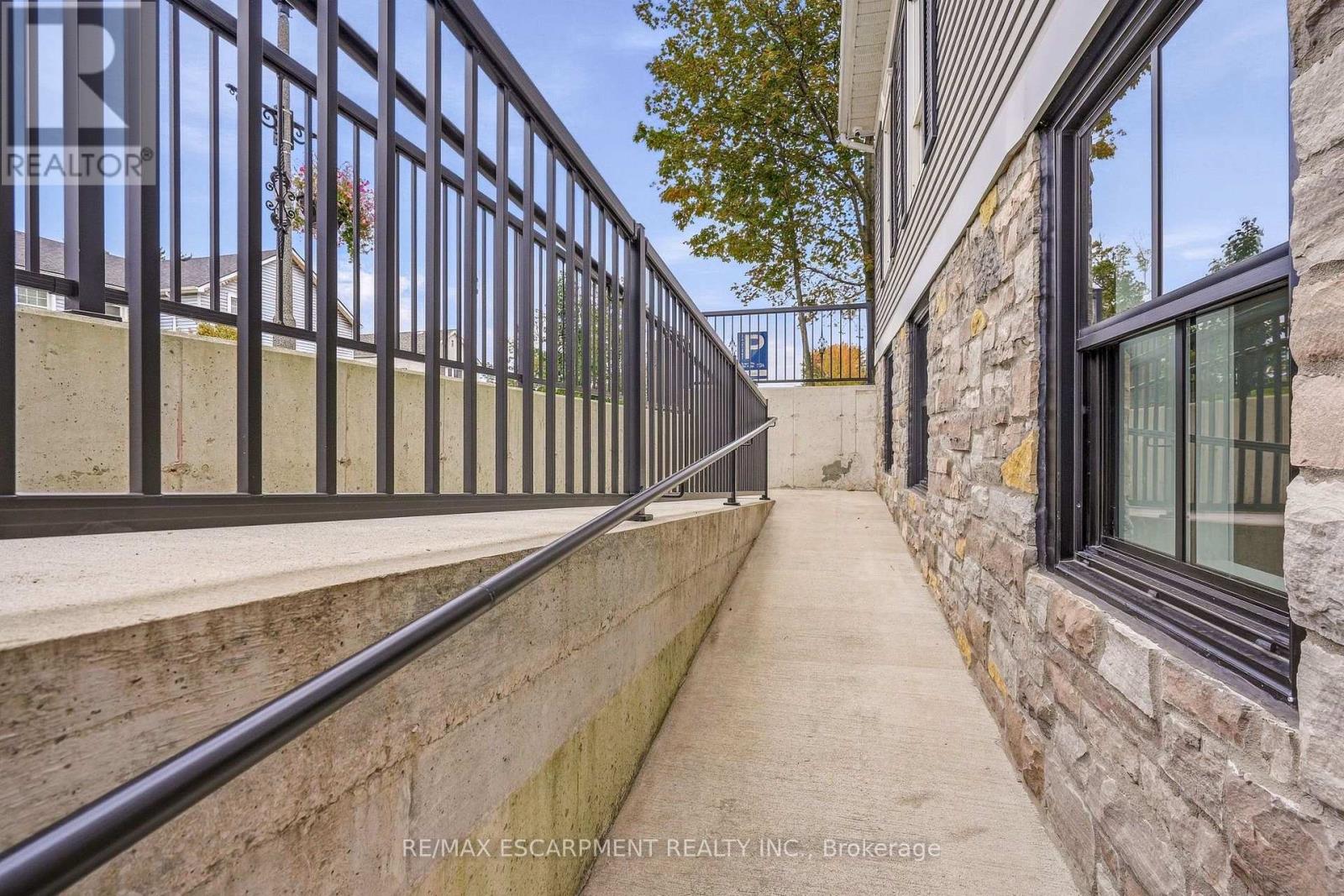 Room 5 - 326 Wilson Street E, Hamilton, Ontario  L9C 2C2 - Photo 18 - X13815974
