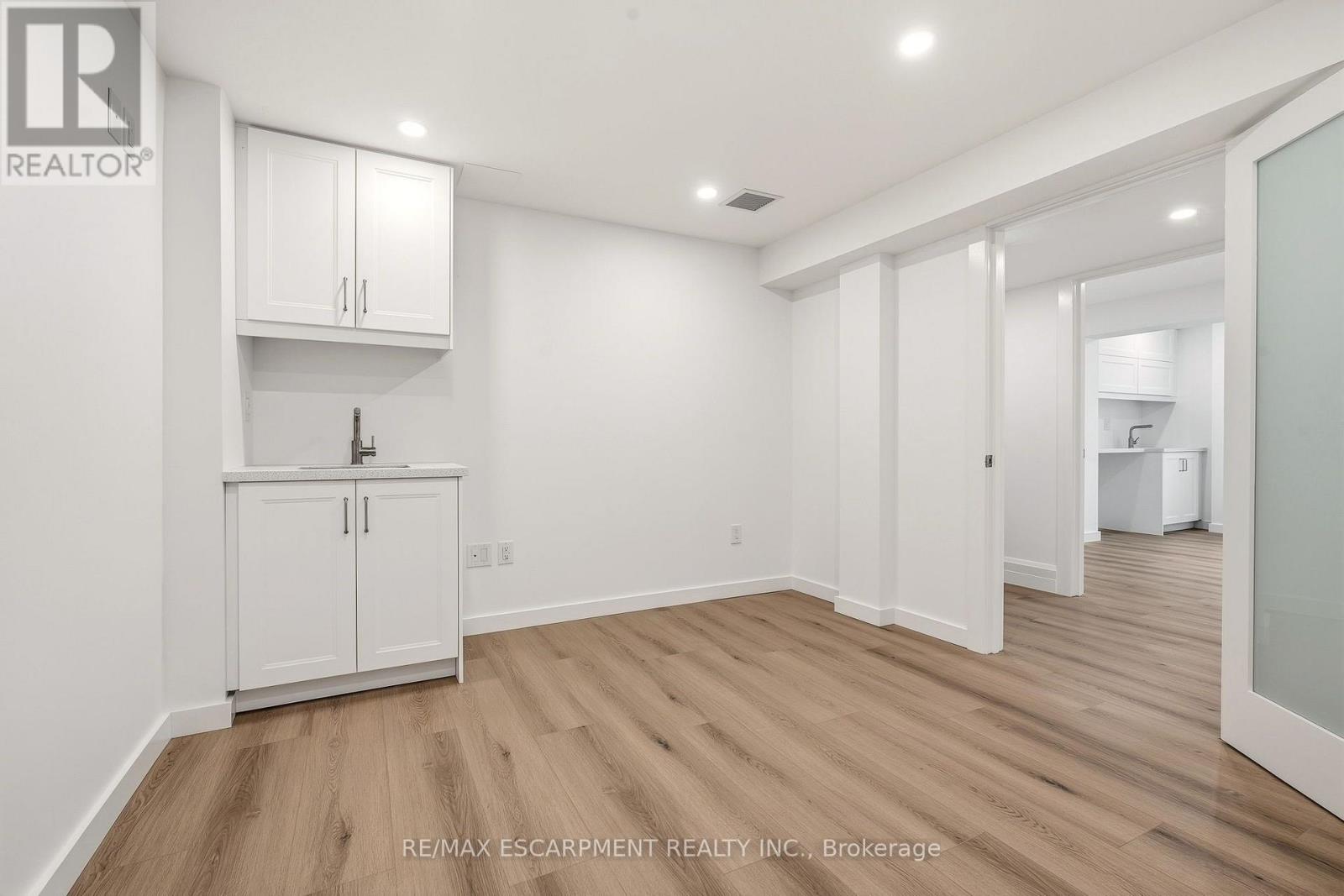 Room 5 - 326 Wilson Street E, Hamilton, Ontario  L9C 2C2 - Photo 27 - X13815974