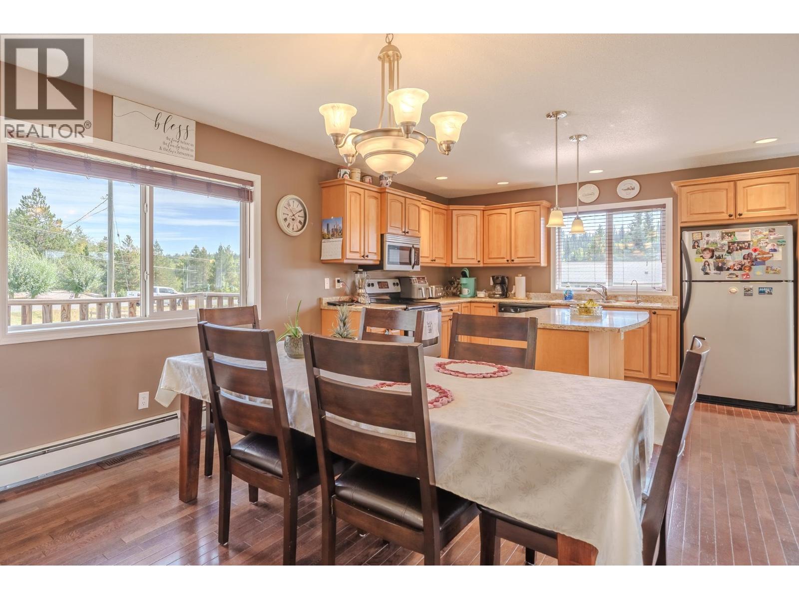 6500 Grey Crescent, 100 Mile House, British Columbia V0K 2E3 - Photo 6 - R3168362