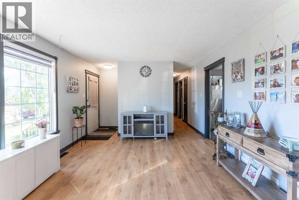 43 Ash Street W, Brooks, Alberta  T1R 0A6 - Photo 8 - A2347068