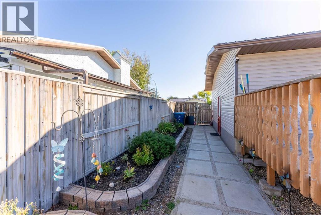 43 Ash Street W, Brooks, Alberta  T1R 0A6 - Photo 21 - A2347068