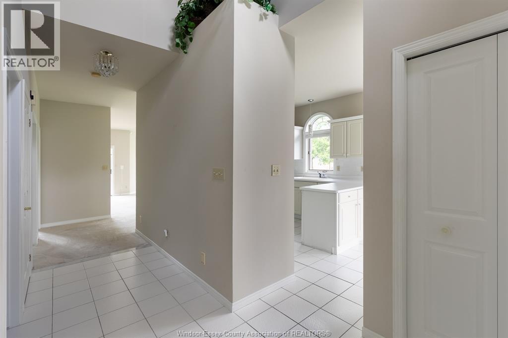 4653 Dali Court, Windsor, Ontario N9G 2M8 - Photo 4 - 26023086