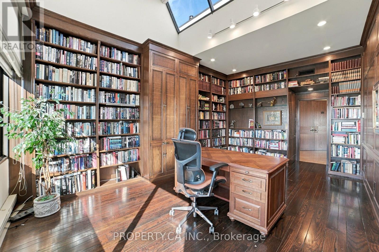 1402 - 150 Heath Street, Toronto, Ontario M4V 2Y4 - Photo 19 - C13812994