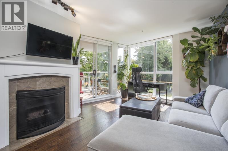 211 8460 Jellicoe Street, Vancouver, British Columbia  V5S 4S8 - Photo 2 - R3168245