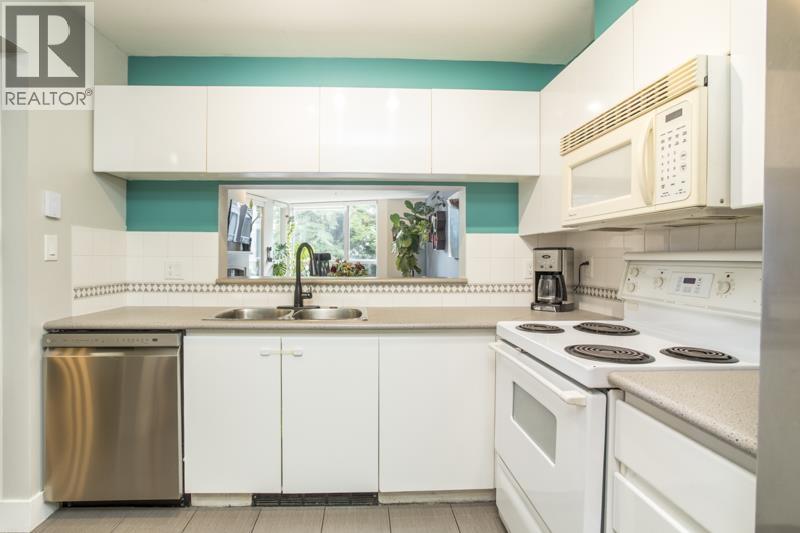 211 8460 Jellicoe Street, Vancouver, British Columbia  V5S 4S8 - Photo 14 - R3168245