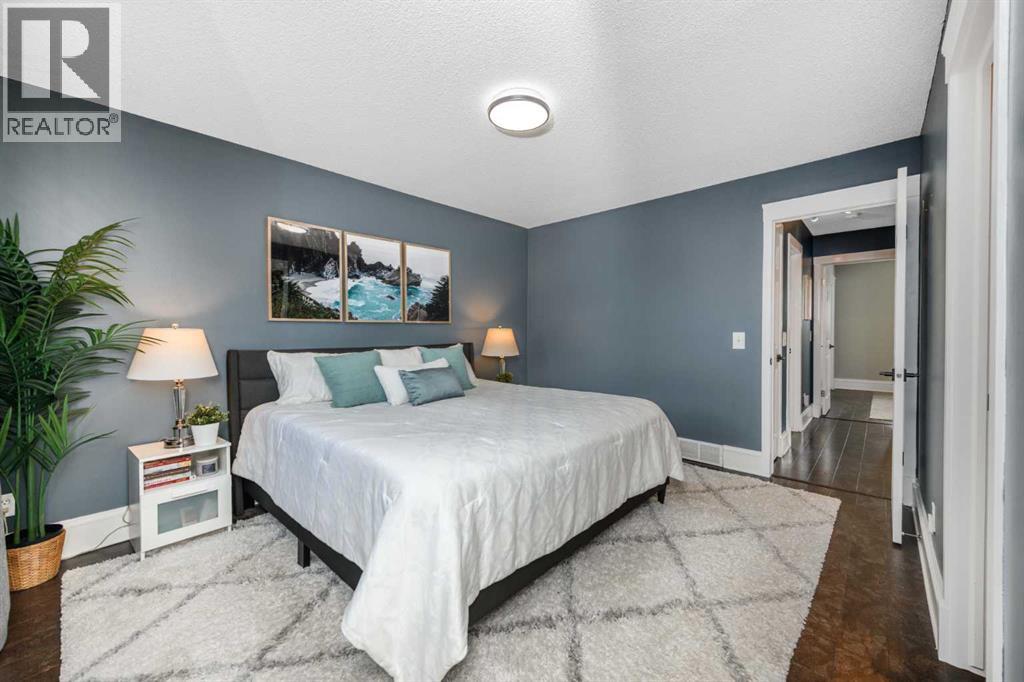 135 Country Hills Drive NW, Calgary, Alberta  T3E 4X2 - Photo 20 - A2344230