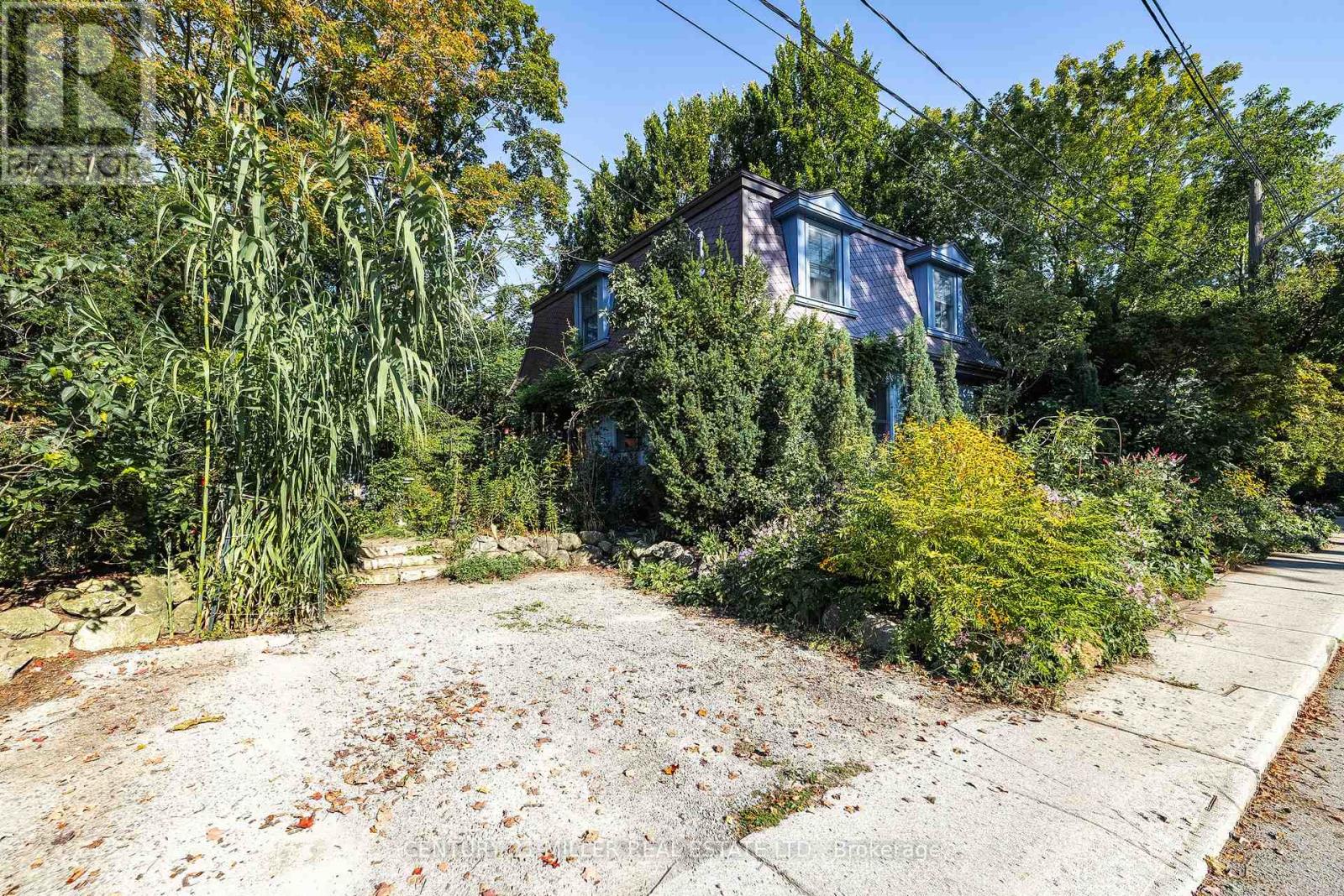 43 Burnet Street, Oakville, Ontario  L6K 1B6 - Photo 3 - W13815920