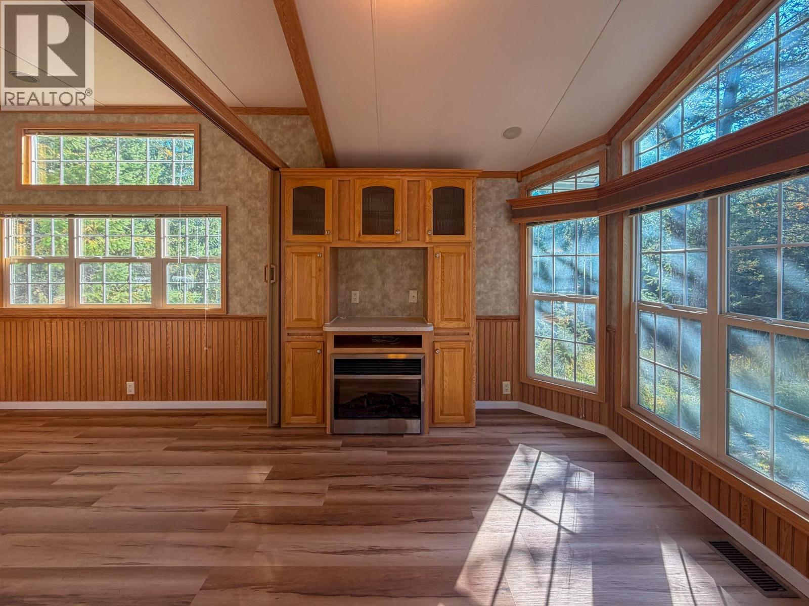 4906 Lynx Drive, Radium Hot Springs, British Columbia  V0A 1M0 - Photo 11 - 10401569