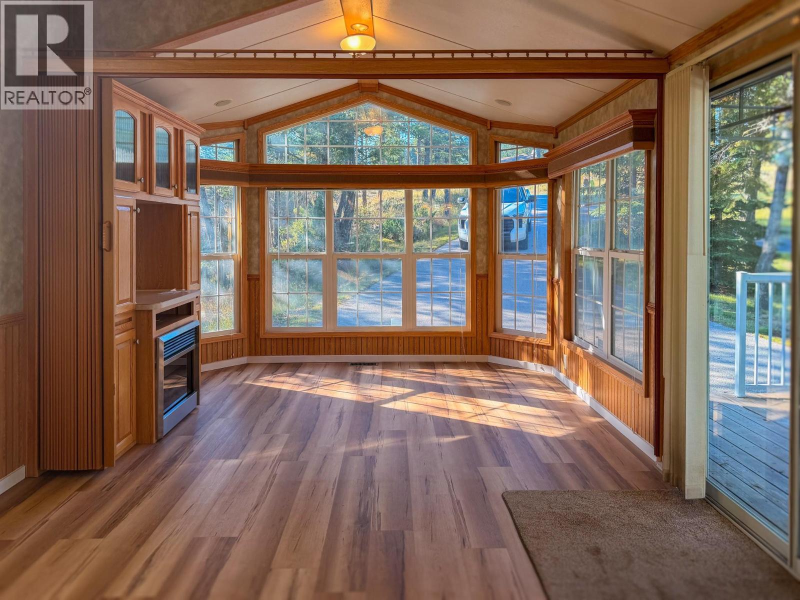 4906 Lynx Drive, Radium Hot Springs, British Columbia  V0A 1M0 - Photo 10 - 10401569
