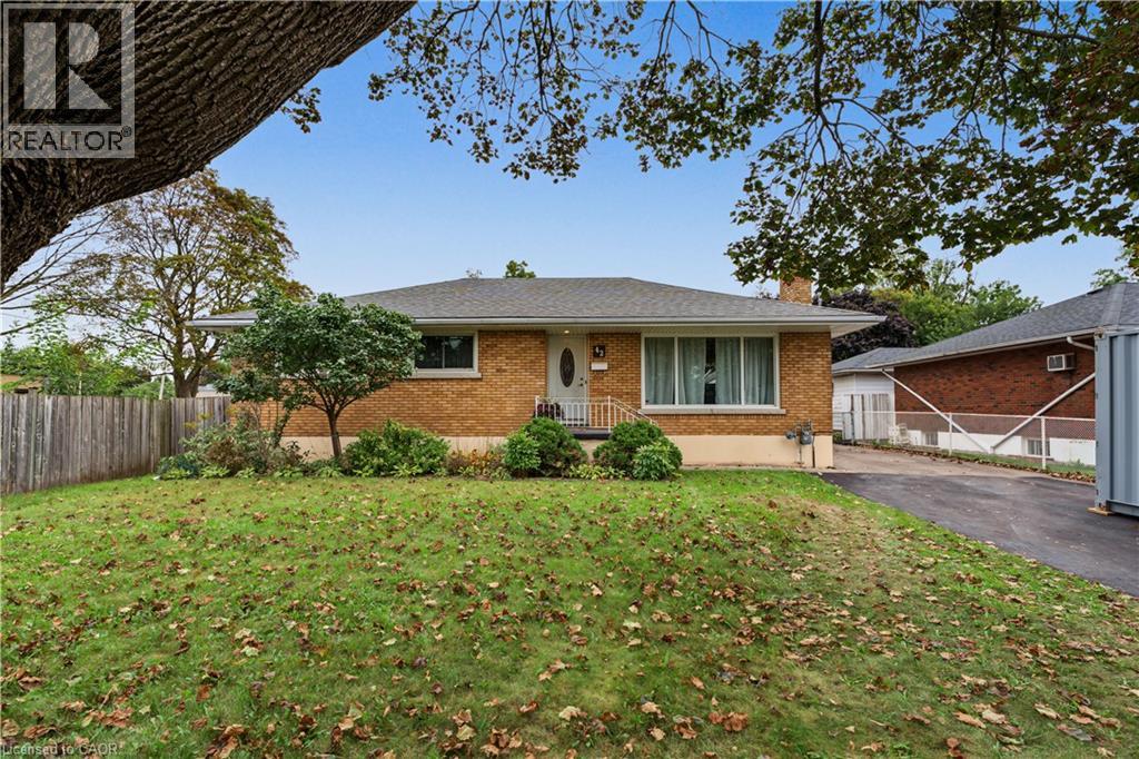 42 Woodman Drive, Brantford, Ontario  N3S 4K1 - Photo 2 - 40865499