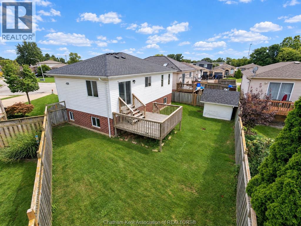 74 Fieldstone Place, Chatham, Ontario  N7L 5N1 - Photo 3 - 26023315