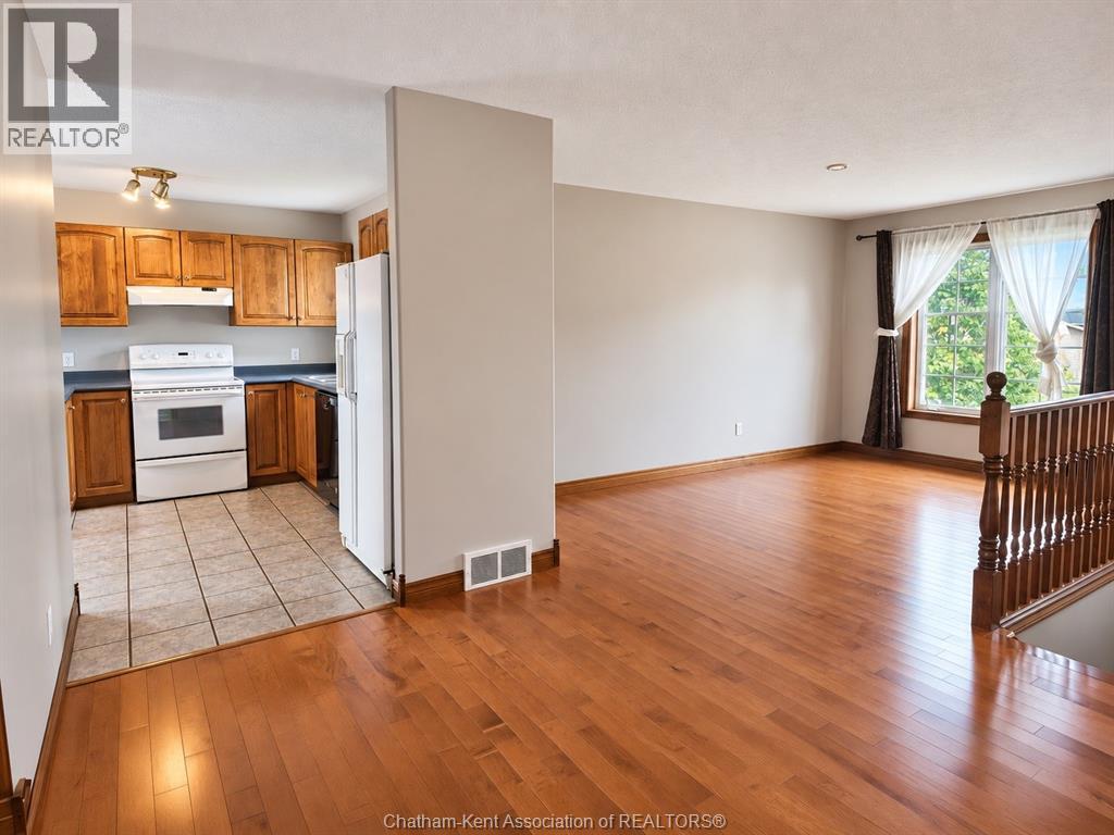 74 Fieldstone Place, Chatham, Ontario  N7L 5N1 - Photo 7 - 26023315