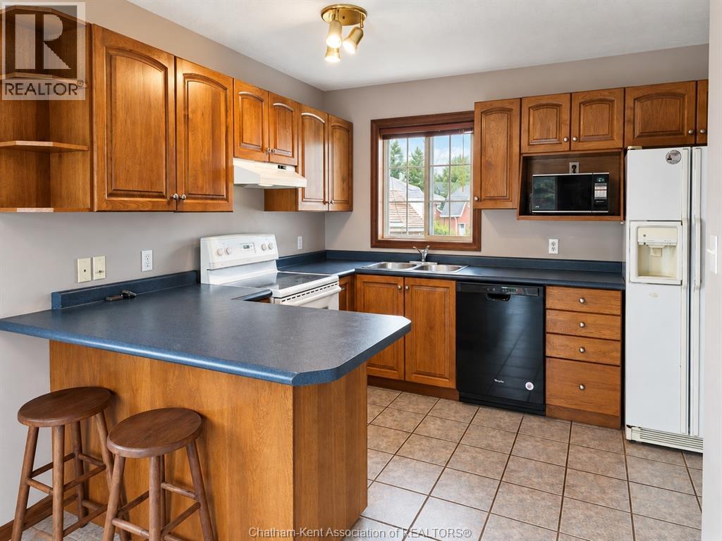 74 Fieldstone Place, Chatham, Ontario  N7L 5N1 - Photo 8 - 26023315