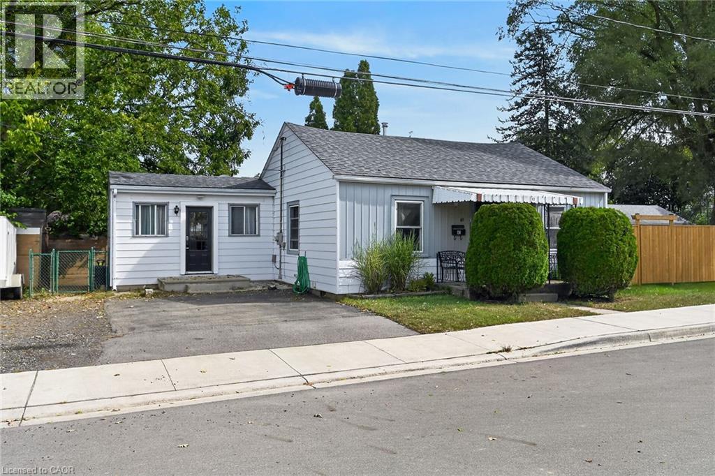 82 Division Street, Brantford, Ontario  N3S 2P5 - Photo 2 - 40865496