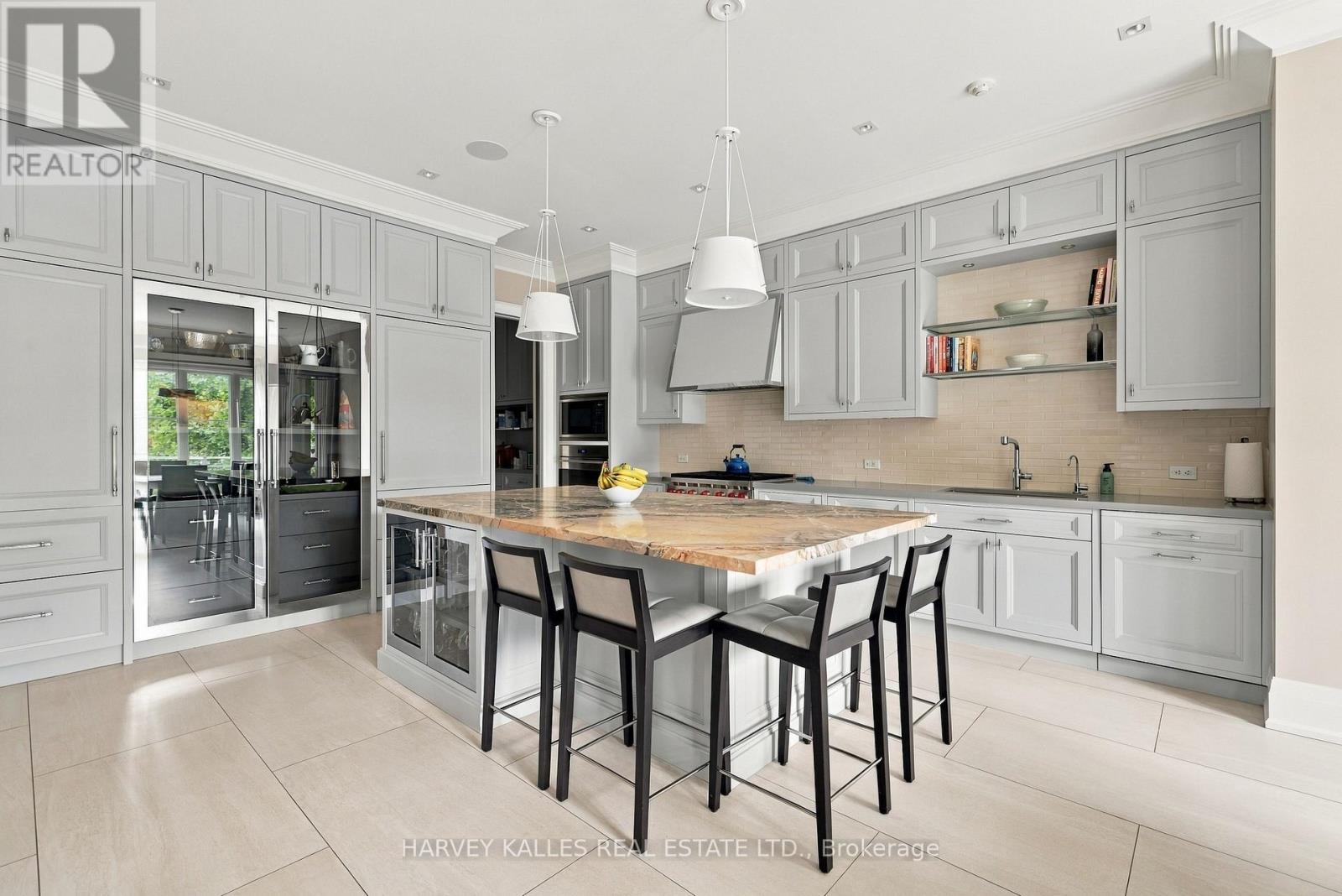 221 Dunvegan Road, Toronto, Ontario  M5P 2P3 - Photo 10 - C13816180
