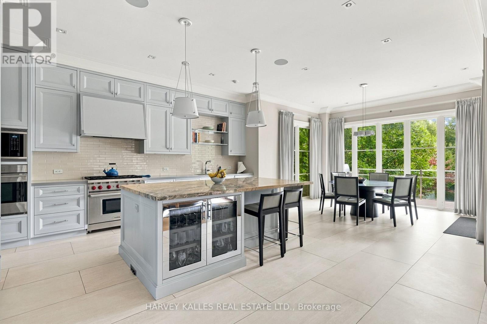 221 Dunvegan Road, Toronto, Ontario  M5P 2P3 - Photo 11 - C13816180