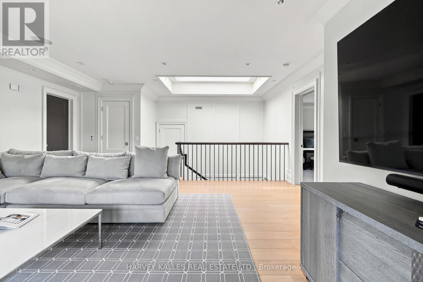 221 Dunvegan Road, Toronto, Ontario  M5P 2P3 - Photo 31 - C13816180