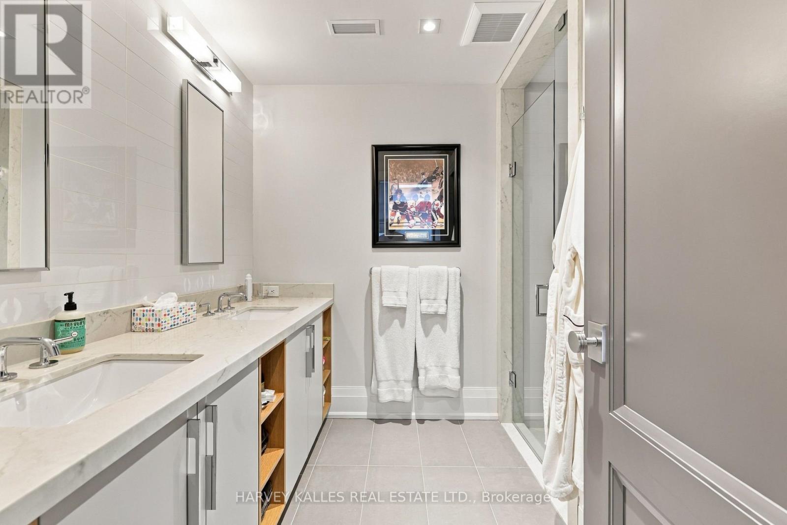 221 Dunvegan Road, Toronto, Ontario  M5P 2P3 - Photo 35 - C13816180